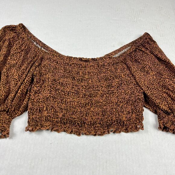 Urban Outfitters Smocked Cropped Top Animal Print Off The Shoulder Shirt LARGE - Picture 2 of 11